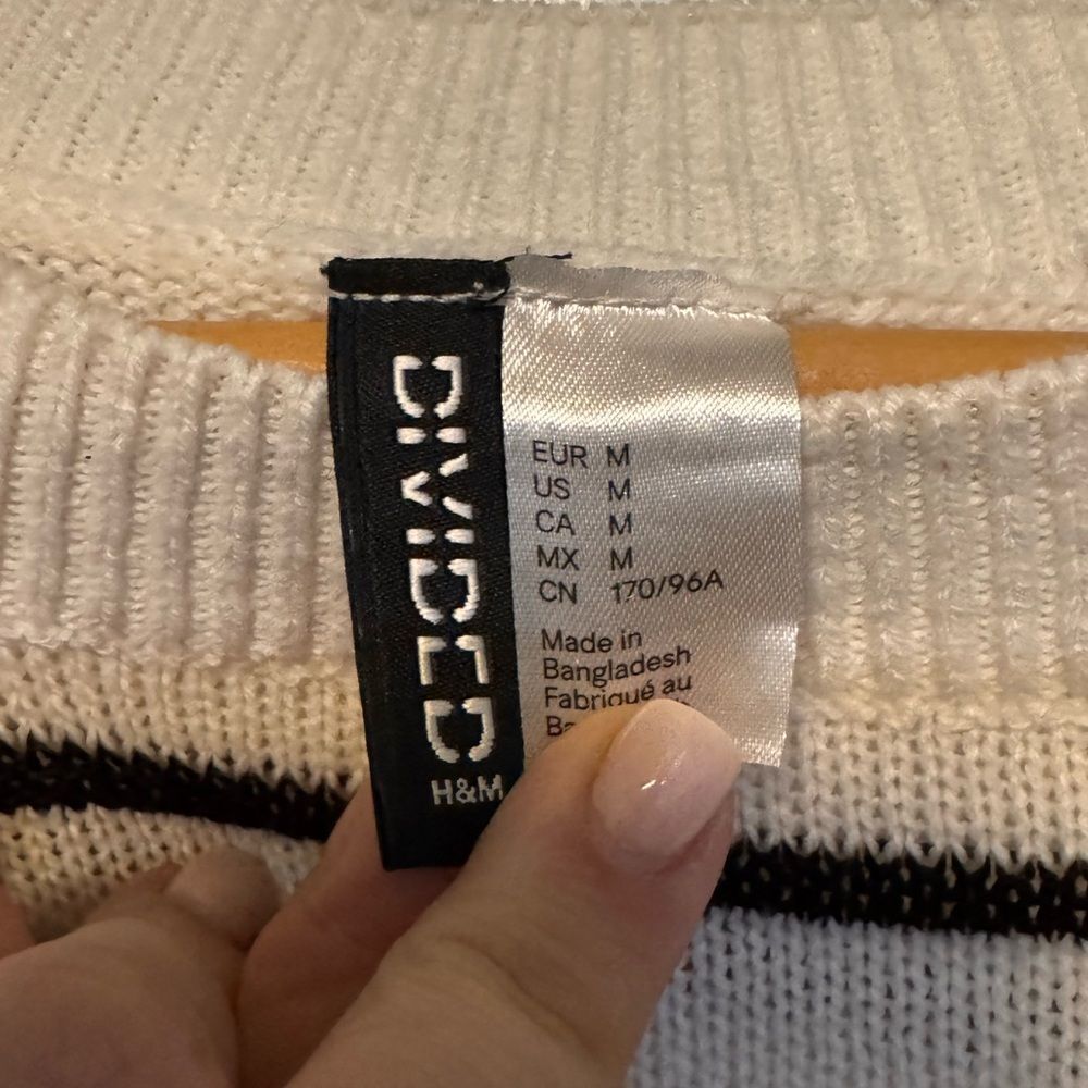 H&M Black and White Striped Sweater M - Picture 2 of 3